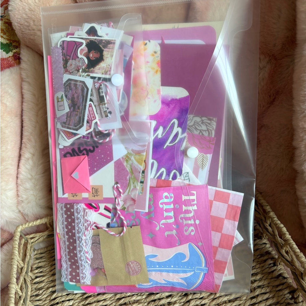 ๐sold๐ Pink Junk Journal Pack 100+ Pieces of Ephemera - Picture 5 of 11